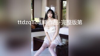 【新片速遞】  黑丝渔网袜大长腿女神✅趴在床上后入夹得鸡巴太紧了，超极品身材 一线天肥嫩馒头穴甚是诱人！