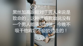  高颜值御姐逼真活好水又多，全程露脸激情大秀直播，交大鸡巴舌吻，让小哥高难度爆草