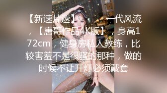 长裙高跟美女这是憋了多久