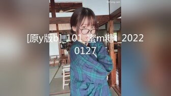 【本站推荐】开裆皮裤性感小女友粉嫩骚穴奶头深喉口交超级棒