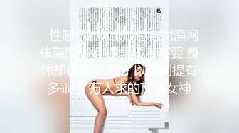 《人妻熟女控☀️必备》强烈推荐！风韵犹存大奶一线天美鲍网红熟女【亚馨】订阅私拍，各种露出外拍性爱口交紫薇太好了绝对败火 (10)