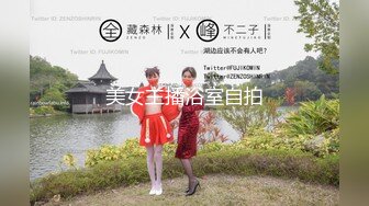 淫荡女神卖衣服女孩，酒店4P  淫乱大场面，小逼唇都被艹肿了，这女神果然是不拘束啊 呻吟浪叫！