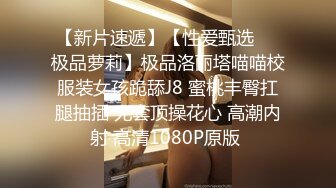 卷发小哥哥和三女多人淫乱带个小雨衣就开始作战多种道具