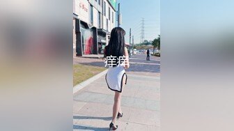    异国女团  俄罗斯混血-泷泽萝拉  阴户特别  凹进去的 两炮干得男优满头大汗 小女也爽透